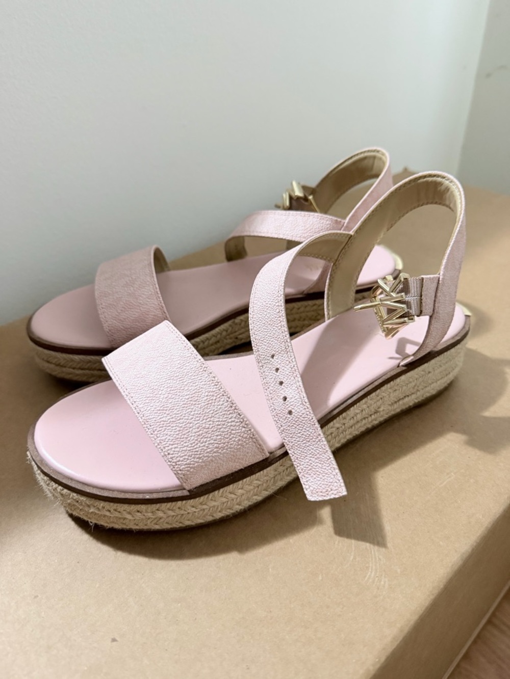 Michael Kors Women's Pink Platform Sandals with Gold Buckle - Picture 2 of 5